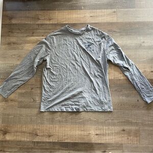 Grey men’s t shirt